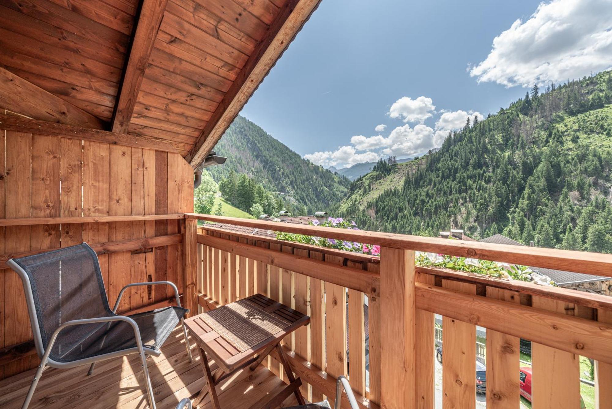 Der Ortnerhof - Hotel & Reiterhof Prägraten Chambre photo