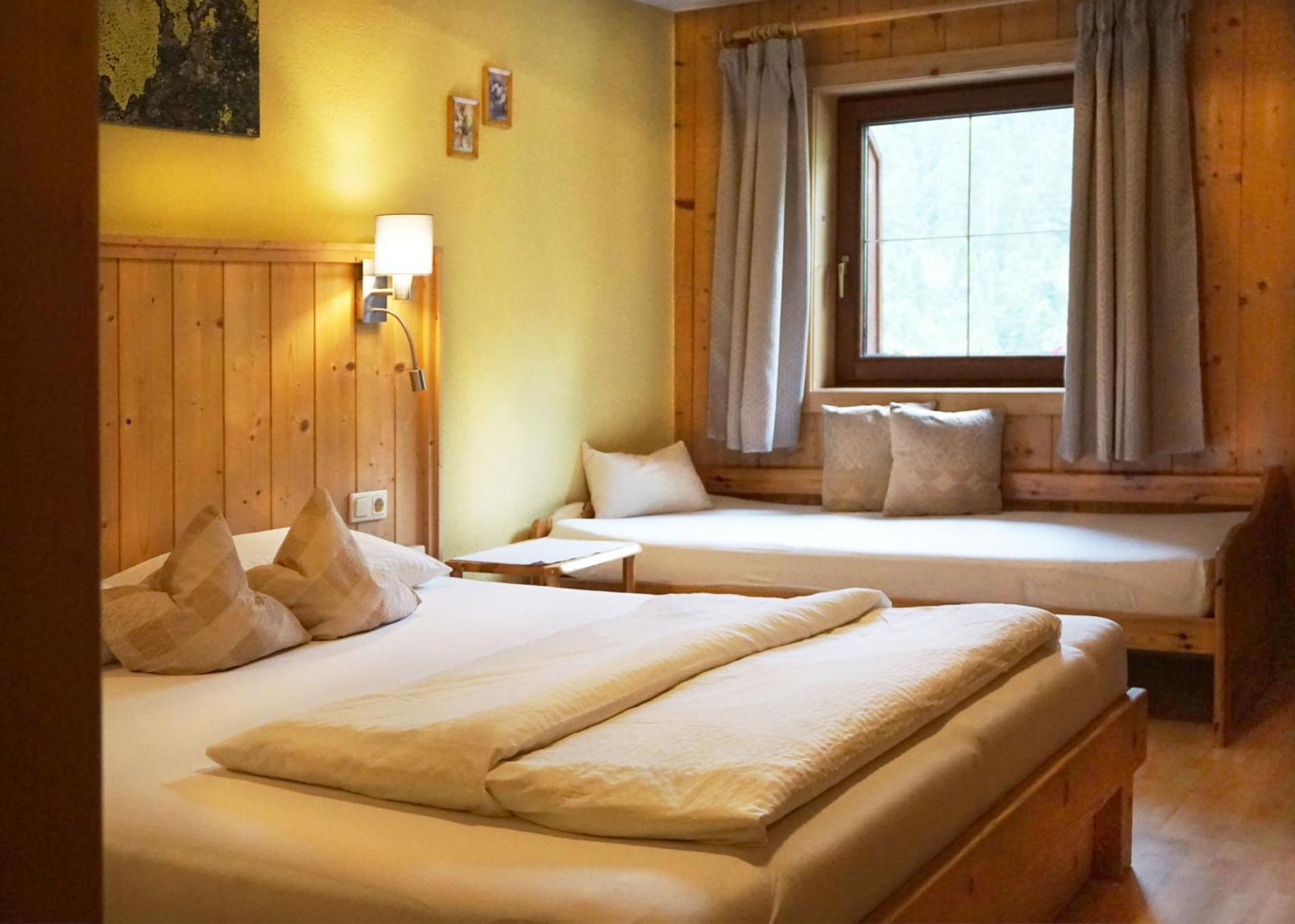 Der Ortnerhof - Hotel & Reiterhof Prägraten Chambre photo